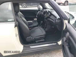 2016 MINI Convertible z VIN WMWWG5C51G3C19178, wystawiony jako IAAI lot #41909039 z przebiegiem 87 533 mil mil oraz . Historia ofert i sprzedaży dostępna na DreamBid. Obrazek 5.