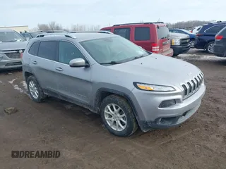 2016 Jeep Cherokee Latitude z VIN 1C4PJMCS5GW236487, wystawiony jako IAAI lot #41618915 z przebiegiem 77 497 mil mil oraz . Historia ofert i sprzedaży dostępna na DreamBid. Obrazek 1.
