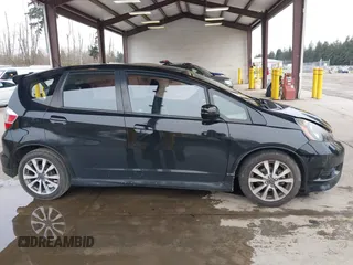 2013 Honda Fit Sport с VIN JHMGE8H59DC042068, выставлен на аукционе IAAI как лот 41803884 с пробегом 128 223 миль миль и . История ставок и продаж доступна на DreamBid. Изображение 13.