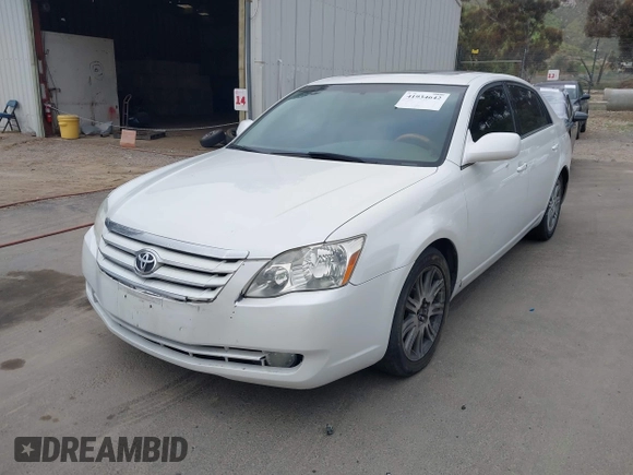 2006 Toyota Avalon XL with VIN 4T1BK36B66U084321, listed as a IAAI auction lot 41934642 with 204,642 mi miles and . Bid and sale history available at DreamBid. Image 2.