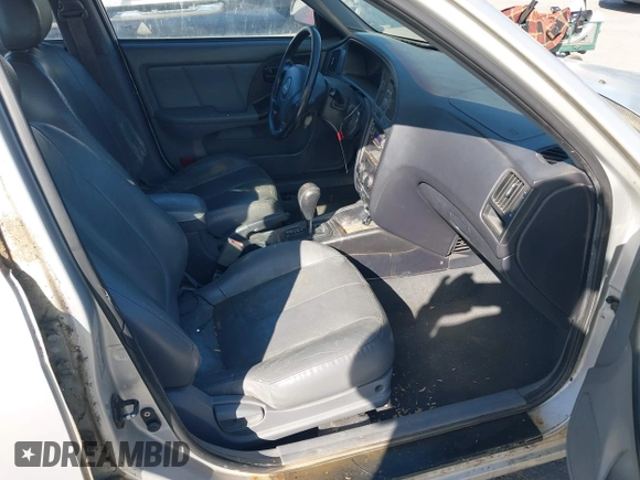 2004 Hyundai Elantra GLS z VIN KMHDN46D64U796686, wystawiony jako IAAI lot #42306228 z przebiegiem Nie podano mil oraz . Historia ofert i sprzedaży dostępna na DreamBid. Obrazek 5.