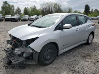 2019 Nissan LEAF SV z VIN 1N4AZ1CP3KC307985, wystawiony jako Copart lot #55801095 z przebiegiem 107 259 mil mil oraz Szkody całkowita. Historia ofert i sprzedaży dostępna na DreamBid. Obrazek 1.