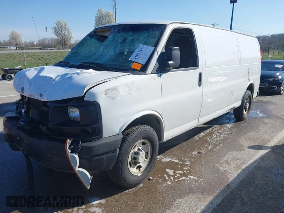 2011 Chevrolet Express Cargo Van with VIN 1GCWGGCA5B1112860, listed as a IAAI auction lot 41861159 with 533,977 mi miles. Bid and sale history available at carsss.com. Image 18.