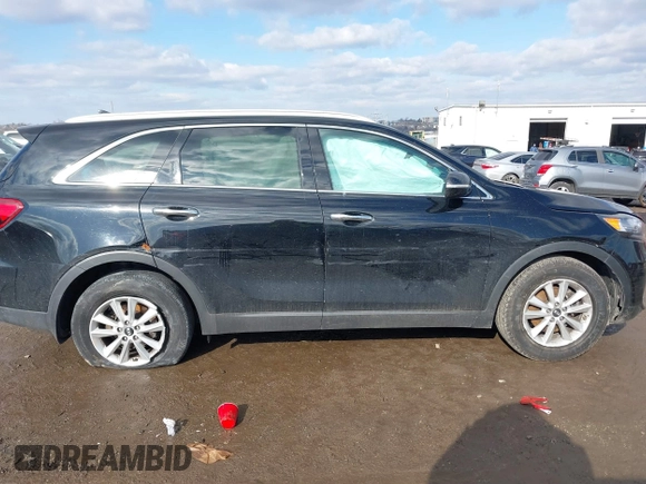 2019 Kia Sorento L with VIN 5XYPG4A3XKG592630, listed as a IAAI auction lot 41530985 with 84,991 mi miles. Bid and sale history available at carsss.com. Image 12.