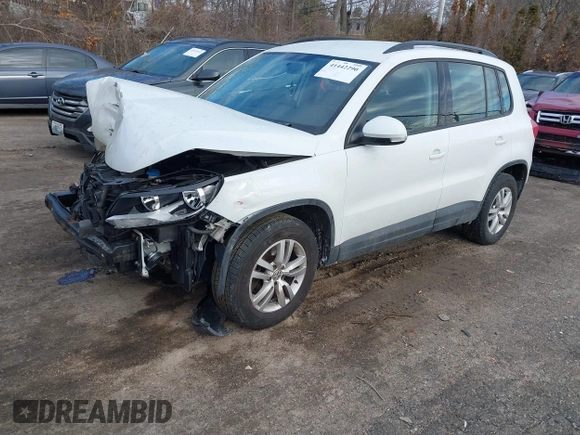 2015 Volkswagen Tiguan SE z VIN WVGBV7AX8FW582171, wystawiony jako IAAI lot #41442290 z przebiegiem 127 642 mil mil oraz . Historia ofert i sprzedaży dostępna na DreamBid. Obrazek 16.