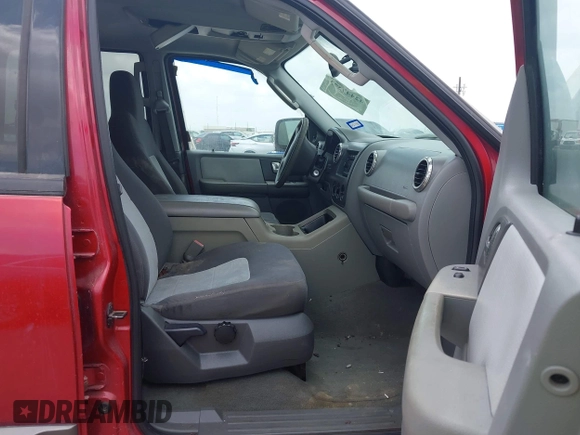 2004 Ford Expedition Special Service with VIN 1FMRU15W94LB31412, listed as a IAAI auction lot 42447373 with 189,218 mi miles and . Bid and sale history available at DreamBid. Image 5.