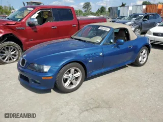 2001 BMW Z3 2.5i with VIN WBACN33421LM01058, listed as a Copart auction lot 69644504 with 31,198 mi miles and Salvage Title. Bid and sale history available at carsss.com. Image 1.