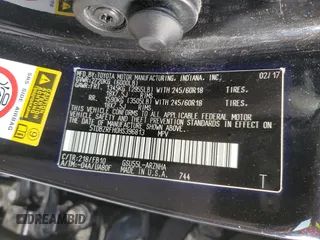2017 Toyota Highlander LE with VIN 5TDBZRFH0HS396813, listed as a Copart auction lot 60111765 with 101,782 mi miles and Salvage title. Bid and sale history available at DreamBid. Image 14.