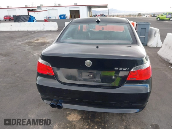 2007 BMW 5 Series 530i with VIN WBANE73527CM57227, listed as a IAAI auction lot 41724097 with 181,689 mi miles. Bid and sale history available at carsss.com. Image 6.