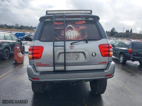 2002 Toyota Sequoia Limited with VIN 5TDZT38AX2S133555, listed as a IAAI auction lot 41211313 with 209,344 mi miles. Bid and sale history available at carsss.com. Image 16.