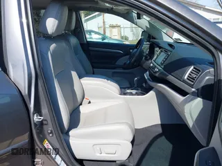 2018 Toyota Highlander Hybrid Limited with VIN 5TDDGRFHXJS043578, listed as a IAAI auction lot 41748700 with 25,937 mi miles and . Bid and sale history available at DreamBid. Image 5.