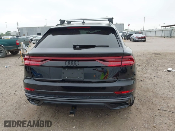 2021 Audi Q8 Premium Plus z VIN WA1EVAF14MD003053, wystawiony jako IAAI lot #41854362 z przebiegiem 32 412 mil mil oraz . Historia ofert i sprzedaży dostępna na DreamBid. Obrazek 17.