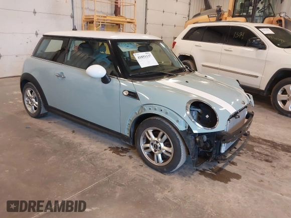 2013 MINI Cooper Hardtop with VIN WMWSU3C56DT373471, listed as a IAAI auction lot 41851137 with 52,825 mi miles. Bid and sale history available at carsss.com. Image 1.