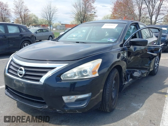 2015 Nissan Altima 2.5 S with VIN 1N4AL3AP7FN891964, listed as a IAAI auction lot 42011031 with 133,863 mi miles. Bid and sale history available at carsss.com. Image 2.