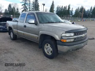 2001 Chevrolet Silverado 1500 LS with VIN 2GCEK19T011151557, listed as a IAAI auction lot 41894339 with 134,780 mi miles. Bid and sale history available at carsss.com. Image 1.