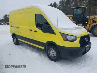 2023 Ford Transit Cargo with VIN 1FTBR2C81PKB94435, listed as a IAAI auction lot 41374220 with 18,232 mi miles and . Bid and sale history available at carsss.com. Image 1.