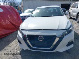 2022 Nissan Altima 2.5 S with VIN 1N4BL4BV9NN316898, listed as a IAAI auction lot 41752444 with 140,719 mi miles. Bid and sale history available at carsss.com. Image 12.