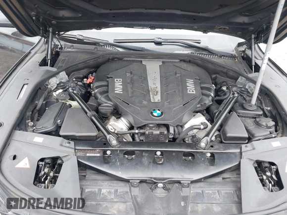 2012 BMW 7 Series 750Li с VIN WBAKB8C52CDX20452, выставлен на аукционе IAAI как лот 41770824 с пробегом 80 281 миль миль и . История ставок и продаж доступна на DreamBid. Изображение 10.