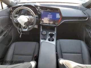 2023 Lexus RZ 450e Premium z VIN JTJAAAAB2PA007458, wystawiony jako Copart lot #72479994 z przebiegiem 6041 mil mil oraz Szkody całkowita. Historia ofert i sprzedaży dostępna na DreamBid. Obrazek 8.