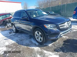 2017 Mercedes-Benz GLC with VIN WDC0G4KB6HV007643, listed as a IAAI auction lot 41601319 with 121,418 mi miles. Bid and sale history available at carsss.com. Image 1.