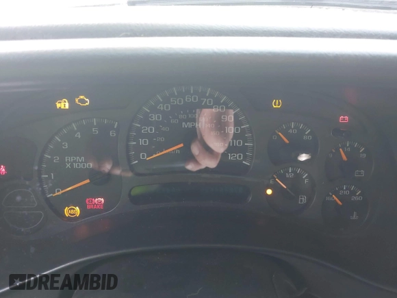 2004 Chevrolet Avalanche Z66 with VIN 3GNEC12T04G328800, listed as a IAAI auction lot 41465085 with 230,192 mi miles and . Bid and sale history available at DreamBid. Image 7.
