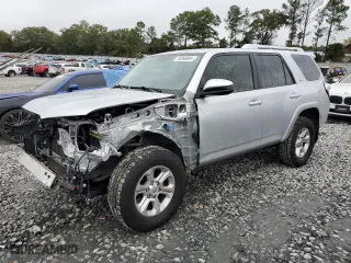 2017 Toyota 4Runner SR5 with VIN JTEZU5JR4H5162147, listed as a Copart auction lot 79266064 with 121,766 mi miles and Salvage Title. Bid and sale history available at carsss.com. Image 1.