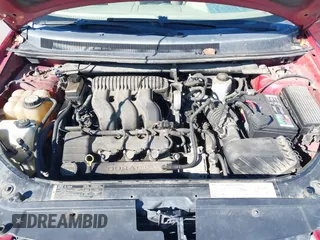 2005 Ford Freestyle SE with VIN 1FMZK04105GA30548, listed as a IAAI auction lot 41422368 with 258,791 mi miles. Bid and sale history available at carsss.com. Image 10.