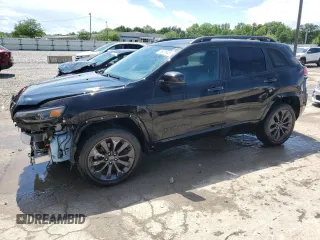 2019 Jeep Cherokee Limited with VIN 1C4PJMDN8KD367068, listed as a Copart auction lot 58315425 with 74,046 mi miles and Salvage title. Bid and sale history available at DreamBid. Image 1.