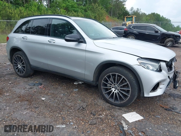 2019 Mercedes-Benz GLC 300 z VIN WDC0G4KB7KV170499, wystawiony jako IAAI lot #42096847 z przebiegiem 81 951 mil mil oraz . Historia ofert i sprzedaży dostępna na DreamBid. Obrazek 1.