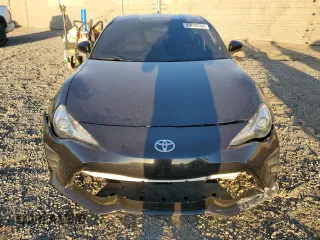 2017 Toyota 86 with VIN JF1ZNAA16H9700012, listed as a Copart auction lot 83239754 with 117,657 mi miles and Salvage Title. Bid and sale history available at carsss.com. Image 5.