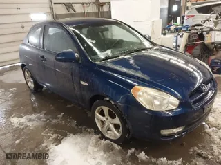 2008 Hyundai Accent SE with VIN KMHCN36C48U064799, listed as a IAAI auction lot 41551501 with 90,983 mi miles. Bid and sale history available at carsss.com. Image 1.