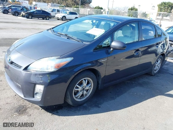 2011 Toyota Prius I with VIN JTDKN3DUXB0286208, listed as a IAAI auction lot 41858933 with 190,127 mi miles. Bid and sale history available at carsss.com. Image 2.