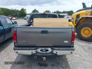 2004 Ford F-250 XL z VIN 1FTNW20L94EB48554, wystawiony jako IAAI lot #42451865 z przebiegiem 182 537 mil mil oraz . Historia ofert i sprzedaży dostępna na DreamBid. Obrazek 16.