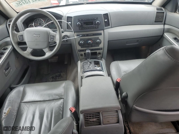 2007 Jeep Grand Cherokee Laredo with VIN 1J8HR48P27C525645, listed as a Copart auction lot 48421375 with 195,910 mi miles and Salvage Title. Bid and sale history available at carsss.com. Image 8.