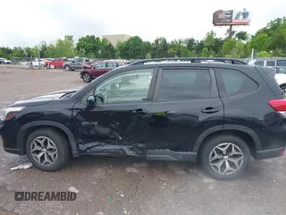 2021 Subaru Forester Premium with VIN JF2SKAJC7MH565601, listed as a IAAI auction lot 42202360 with 85,792 mi miles and . Bid and sale history available at DreamBid. Image 14.
