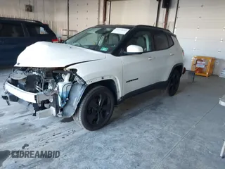 2018 Jeep Compass Altitude with VIN 3C4NJDBB4JT395992, listed as a IAAI auction lot 41318649 with 88,887 mi miles and . Bid and sale history available at carsss.com. Image 2.