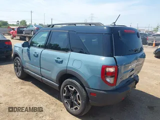 2023 Ford Bronco Sport Outer Banks z VIN 3FMCR9C66PRD01823, wystawiony jako IAAI lot #42817684 z przebiegiem 19 881 mil mil oraz . Historia ofert i sprzedaży dostępna na DreamBid. Obrazek 3.