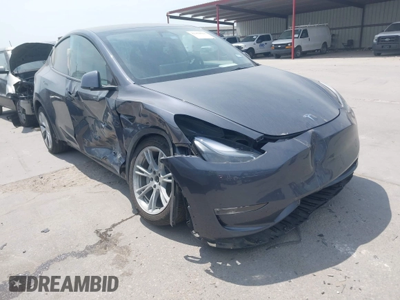 2023 Tesla Model Y Long Range z VIN 7SAYGDEE6PA169168, wystawiony jako IAAI lot #42050428 z przebiegiem 26 731 mil mil oraz . Historia ofert i sprzedaży dostępna na DreamBid. Obrazek 1.
