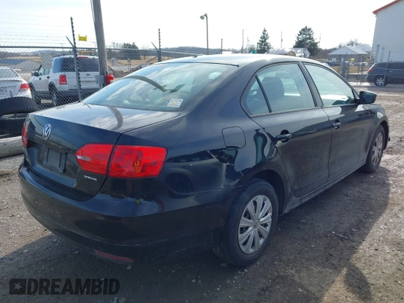 2011 Volkswagen Jetta Sedan S with VIN 3VW2K7AJ7BM374332, listed as a IAAI auction lot 41541354 with 142,306 mi miles. Bid and sale history available at carsss.com. Image 4.