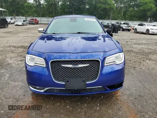 2019 Chrysler 300 Limited z VIN 2C3CCAEG4KH528739, wystawiony jako Copart lot #55757315 z przebiegiem 84 330 mil mil oraz Szkoda całkowita • Salvage title. Historia ofert i sprzedaży dostępna na DreamBid. Obrazek 5.