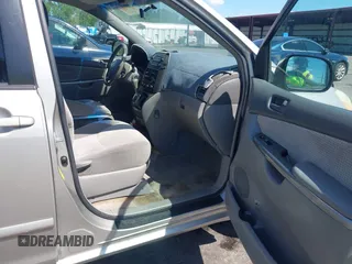 2007 Toyota Sienna CE with VIN 5TDZK23CX7S037146, listed as a IAAI auction lot 41916791 with 220,366 mi miles. Bid and sale history available at carsss.com. Image 5.