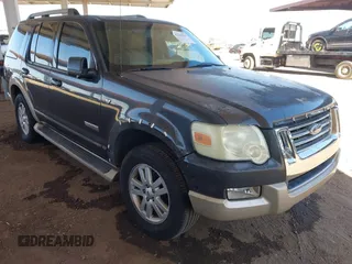2007 Ford Explorer Eddie Bauer z VIN 1FMEU74867UA41718, wystawiony jako IAAI lot #42262818 z przebiegiem 129 454 mil mil oraz . Historia ofert i sprzedaży dostępna na DreamBid. Obrazek 1.