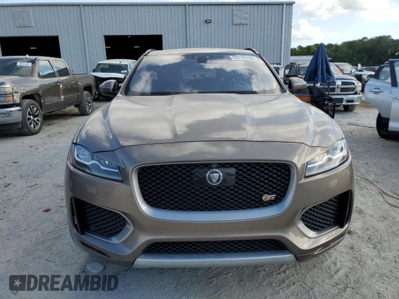 2017 Jaguar F-Pace S with VIN SADCM2BV3HA497710, listed as a Copart auction lot 53734735 with 61,303 mi miles and Clean Title. Bid and sale history available at DreamBid. Image 5.