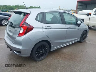 2020 Honda Fit Sport z VIN 3HGGK5H63LM731359, wystawiony jako IAAI lot #42145926 z przebiegiem 40 353 mil mil oraz . Historia ofert i sprzedaży dostępna na DreamBid. Obrazek 4.