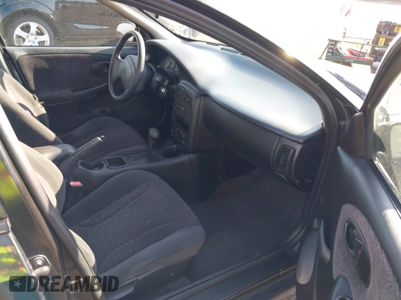 2000 Saturn SL z VIN 1G8ZK5271YZ165467, wystawiony jako IAAI lot #42367156 z przebiegiem 185 962 mil mil oraz . Historia ofert i sprzedaży dostępna na DreamBid. Obrazek 5.