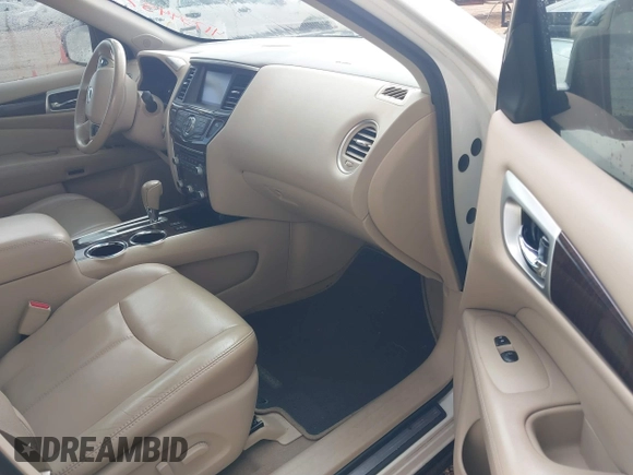 2014 Nissan Pathfinder SV with VIN 5N1AR2MN1EC633801, listed as a IAAI auction lot 41759457 with 190,723 mi miles and . Bid and sale history available at DreamBid. Image 5.