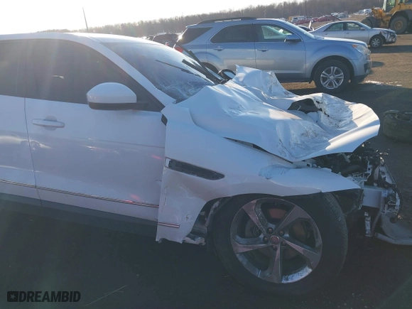 2018 Jaguar F-PACE 25t Premium with VIN SADCJ2FX2JA249006, listed as a IAAI auction lot 41416304 with 88,566 mi miles. Bid and sale history available at carsss.com. Image 21.