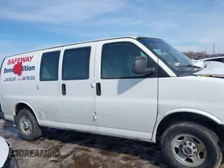 2010 GMC Savana Cargo Van with VIN 1GTZGFBA8A1172252, listed as a IAAI auction lot 41614483 with 153,172 mi miles. Bid and sale history available at carsss.com. Image 13.