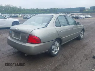 2004 Nissan Sentra S z VIN 3N1CB51D74L481186, wystawiony jako IAAI lot #42381604 z przebiegiem 141 614 mil mil oraz . Historia ofert i sprzedaży dostępna na DreamBid. Obrazek 4.
