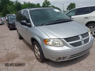 2006 Dodge Grand Caravan SXT z VIN 2D8GP44L96R630735, wystawiony jako IAAI lot #42262569 z przebiegiem 261 091 mil mil oraz . Historia ofert i sprzedaży dostępna na DreamBid. Obrazek 1.
